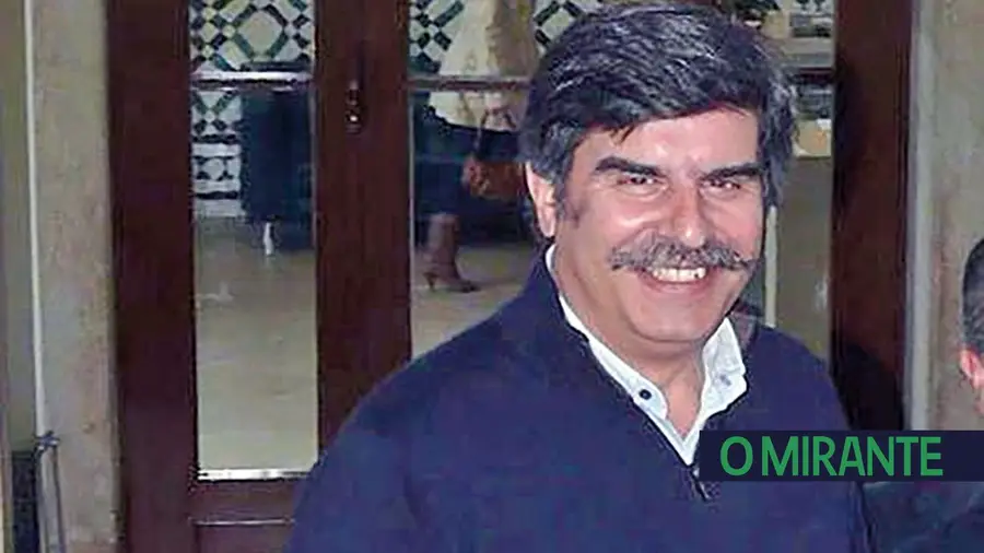 Arquitecto contratado por Moita Flores acusado de se aproveitar da Câmara de Santarém Arquitecto contratado por Moita Flores acusado de se aproveitar da Câmara de Santarém