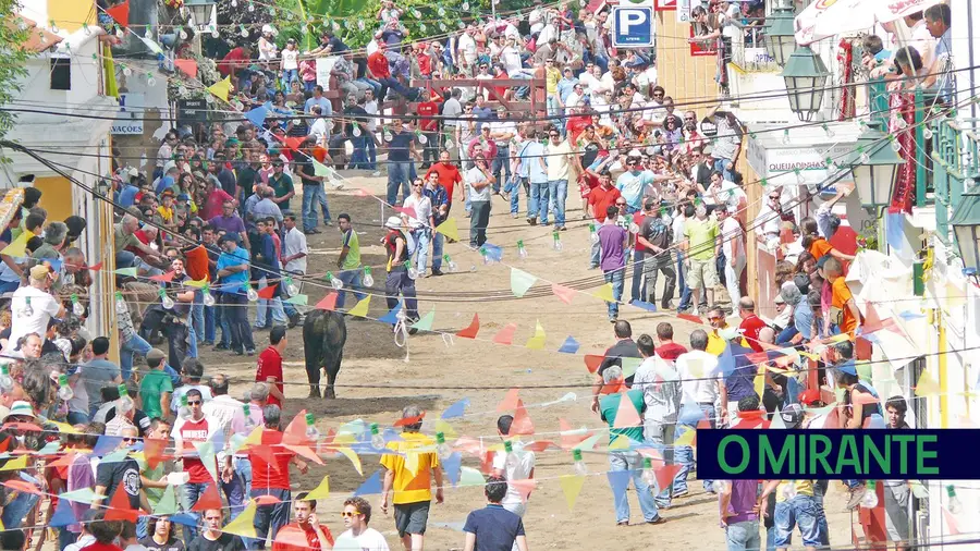 Tronqueiras renovadas e mais estacionamento na Azambuja