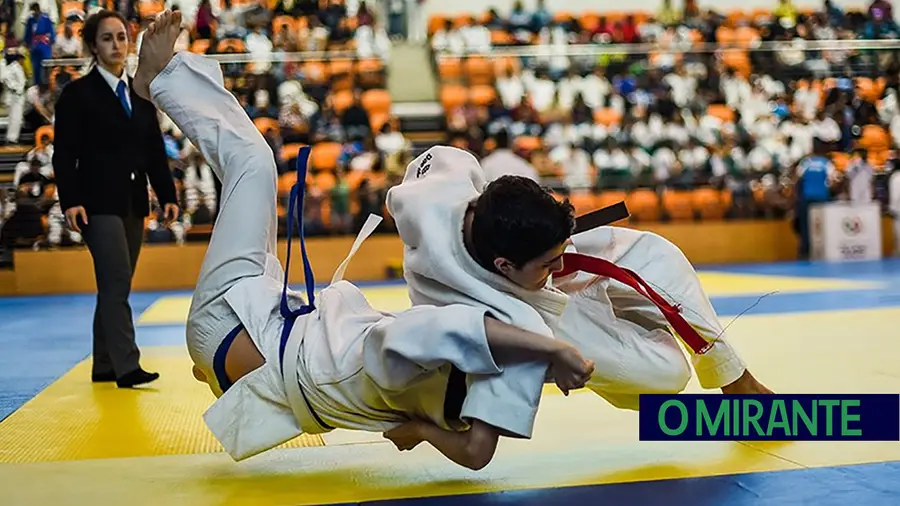 João Mendes conquista ouro no Campeonato Nacional de Juvenis de Judo