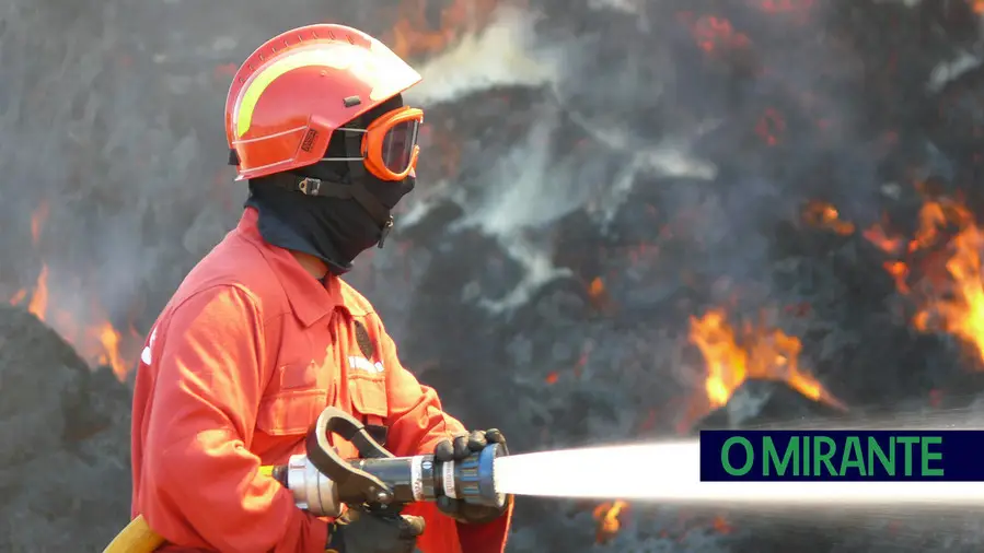 Incêndio faz dois desalojados em São Pedro de Tomar