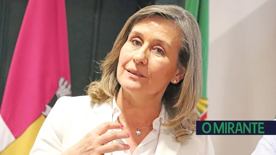 Agarrá-los pelo estômago. Agarrá-los pelo estômago.