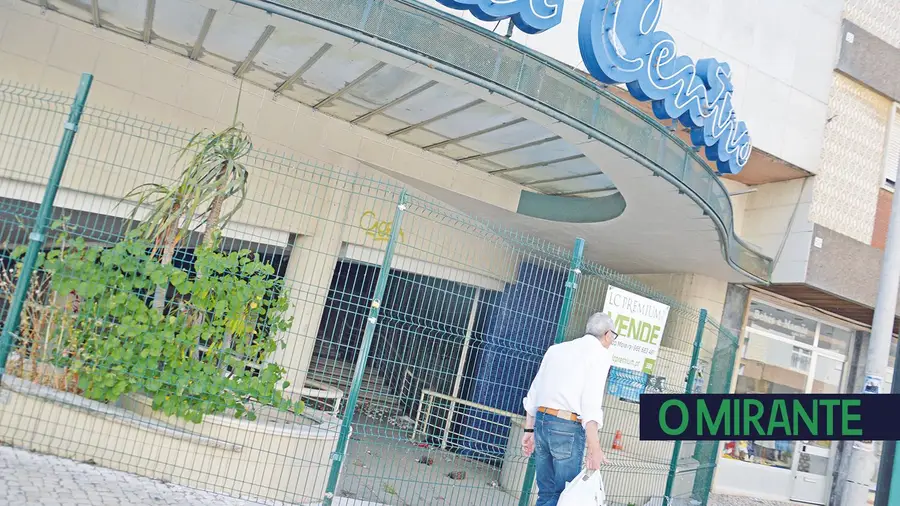 Governo assume que reabertura da EN114 em Santarém depende do LNEC Governo assume que reabertura da EN114 em Santarém depende do LNEC