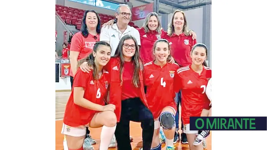 Jovens andebolistas de Alcanena continuam no Benfica