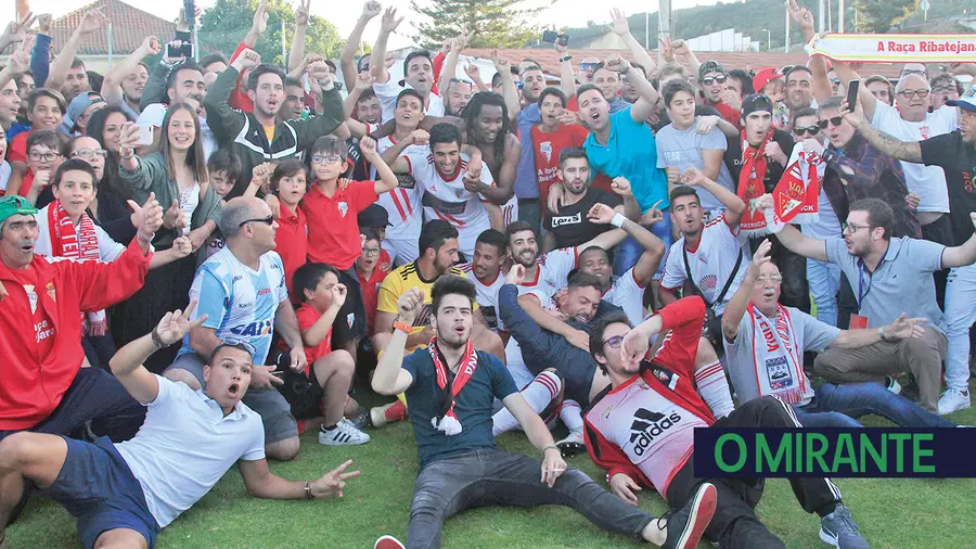 Vilafranquense celebrou no Cevadeiro subida histórica à II Liga de futebol