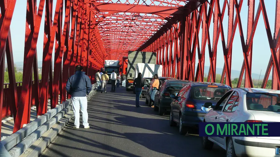 Ponte da Chamusca vai ter novo sistema semafórico a partir de Julho