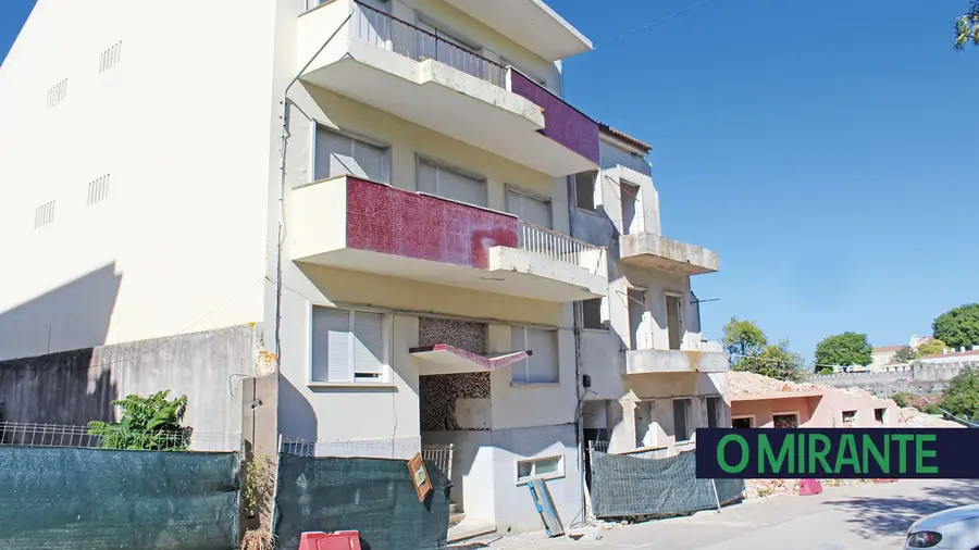 Obras nas encostas de Santarém emperradas por litígios com particulares Obras nas encostas de Santarém emperradas por litígios com particulares