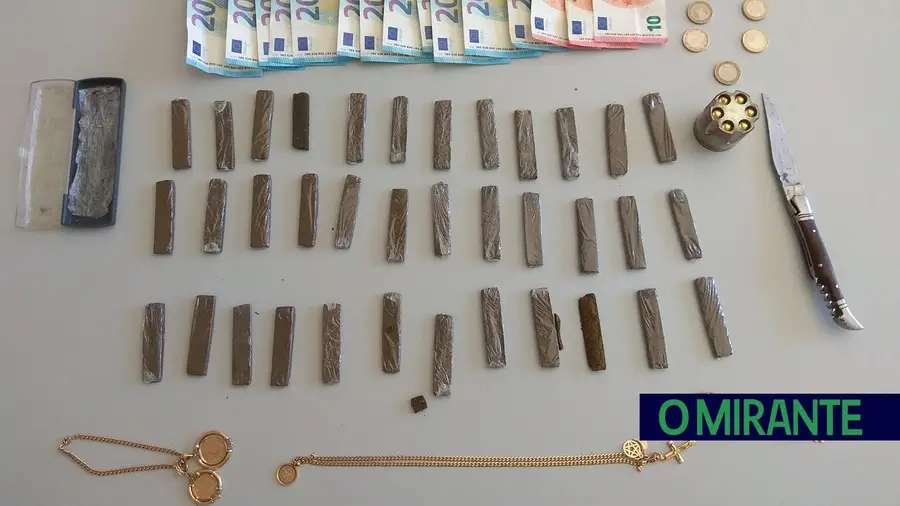 Detido por tráfico de droga em Benavente Detido por tráfico de droga em Benavente