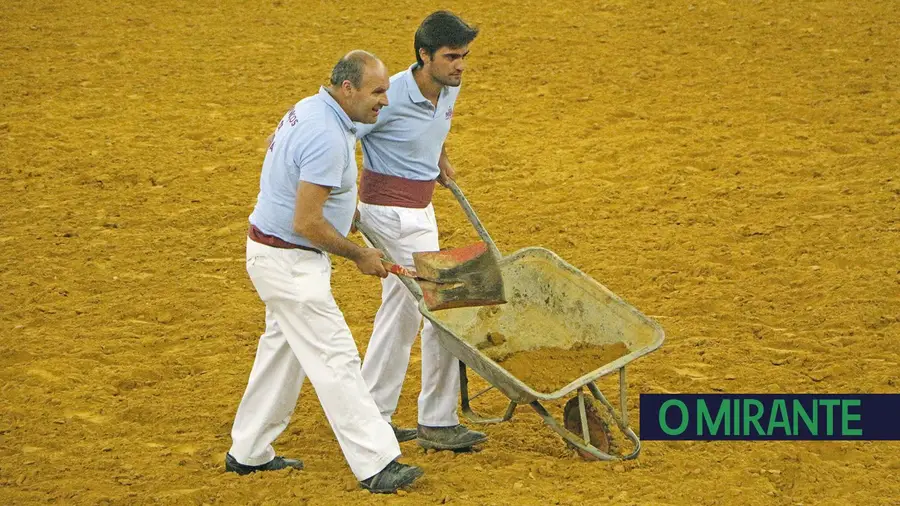 É um trabalho sujo mas alguém tem que o fazer.