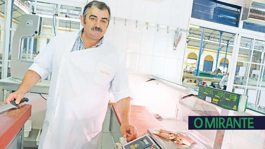 Mercado de Santarém fechou para obras e Casa do Campino é a alternativa para os vendedores Mercado de Santarém fechou para obras e Casa do Campino é a alternativa para os vendedores