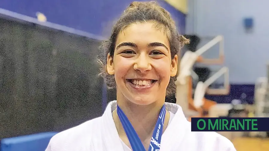Judoca Patrícia Sampaio sagra-se campeã europeia universitária