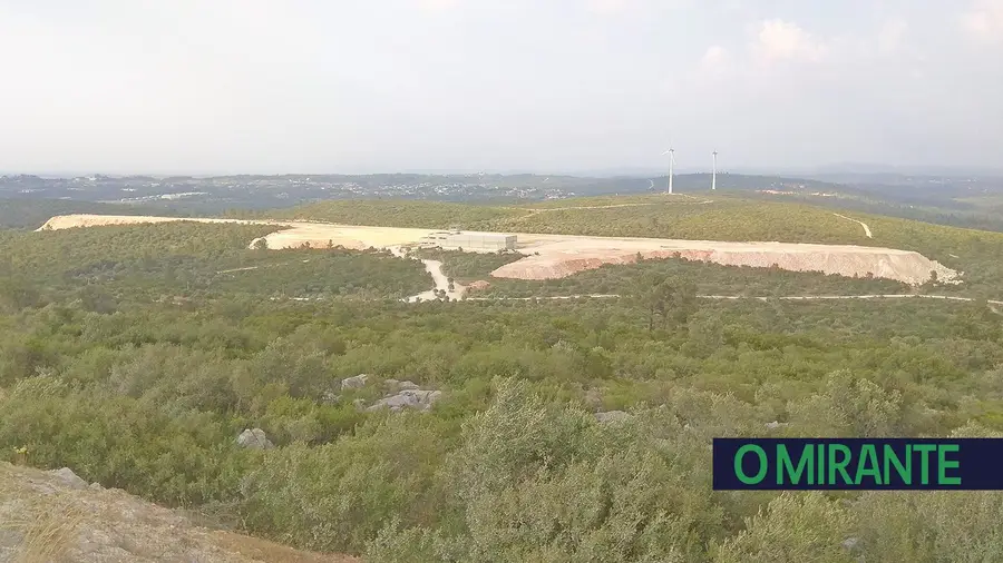 Alargamento da pista de Pias Longas invade Torres Novas e é embargado