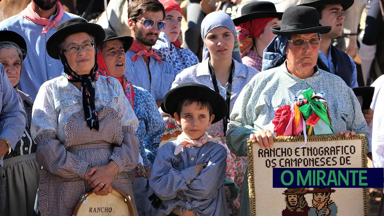 Desfile e homenagem ao campino nas festas de Samora Correia