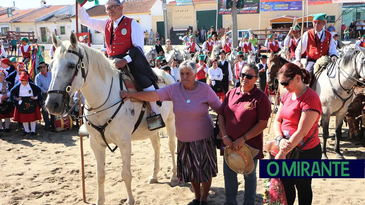 Desfile e homenagem ao campino nas festas de Samora Correia