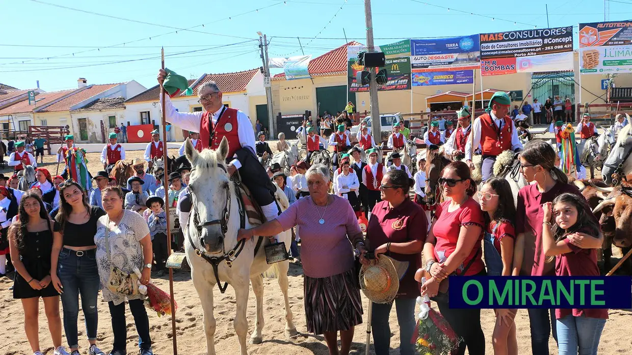 Desfile e homenagem ao campino nas festas de Samora Correia
