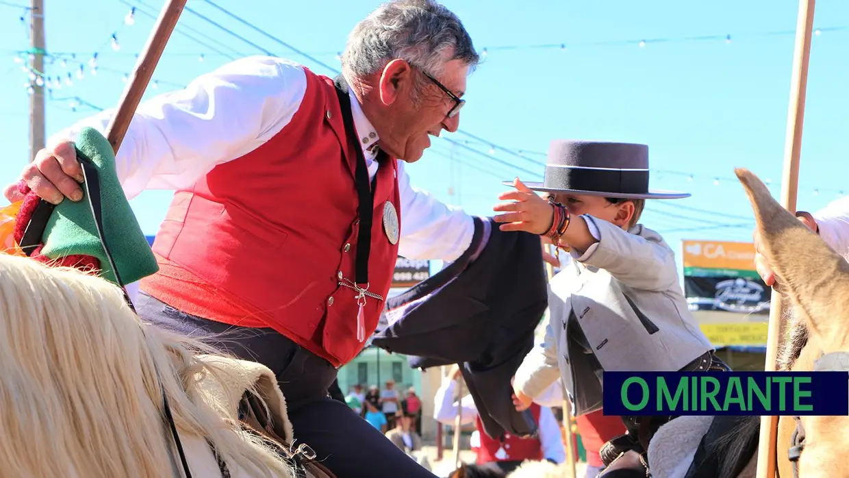 Desfile e homenagem ao campino nas festas de Samora Correia