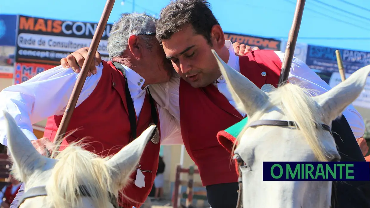 Desfile e homenagem ao campino nas festas de Samora Correia