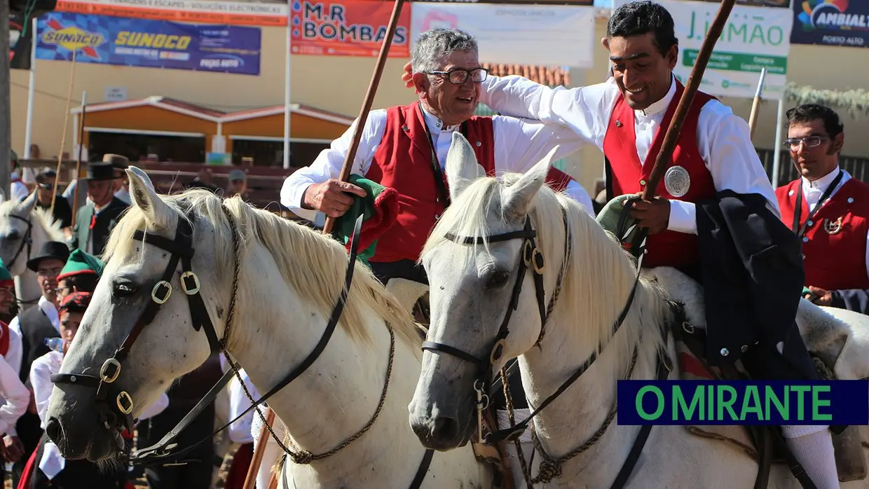 Desfile e homenagem ao campino nas festas de Samora Correia