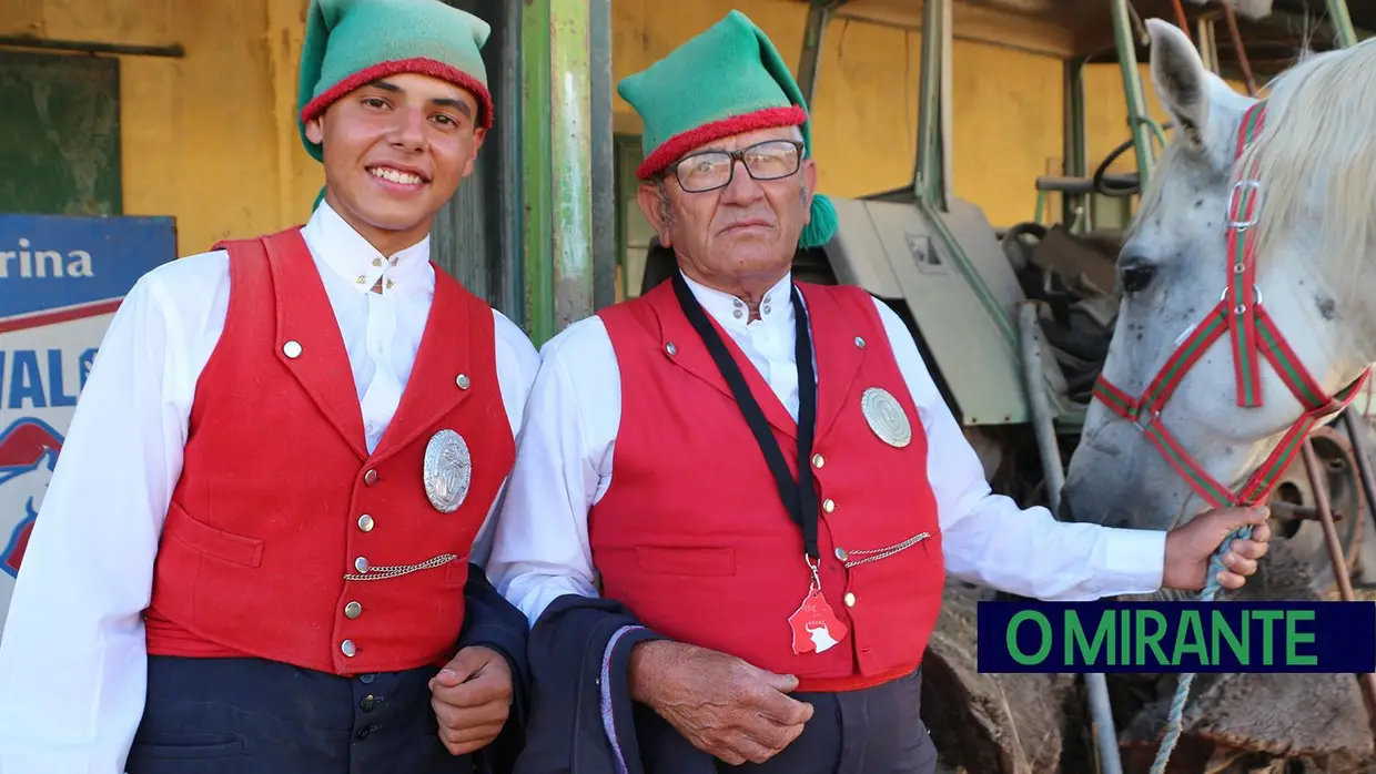 Desfile e homenagem ao campino nas festas de Samora Correia