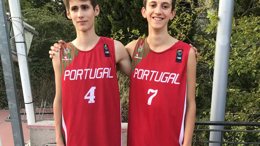 Os jovens Pedro Lopes e Sérgio Sousa