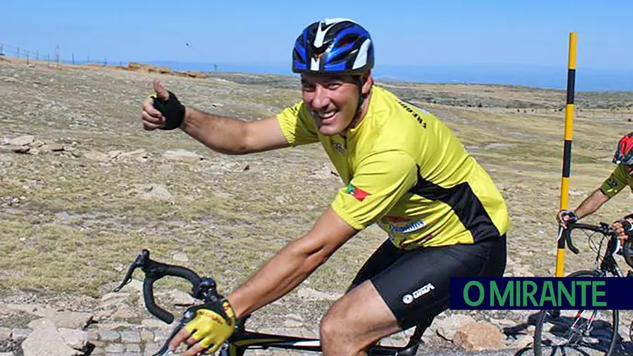 Morre quando fazia passeio de bicicleta com amigos em Alcanena Morre quando fazia passeio de bicicleta com amigos em Alcanena