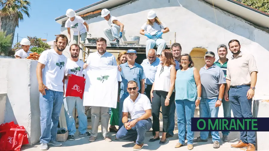 Jovens voluntários reabilitam casas de famílias desfavorecidas em Santarém