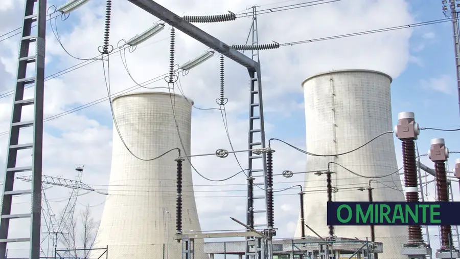 Central a carvão do Pego fecha mas vai ser adaptada para continuar a produzir energia Central a carvão do Pego fecha mas vai ser adaptada para continuar a produzir energia