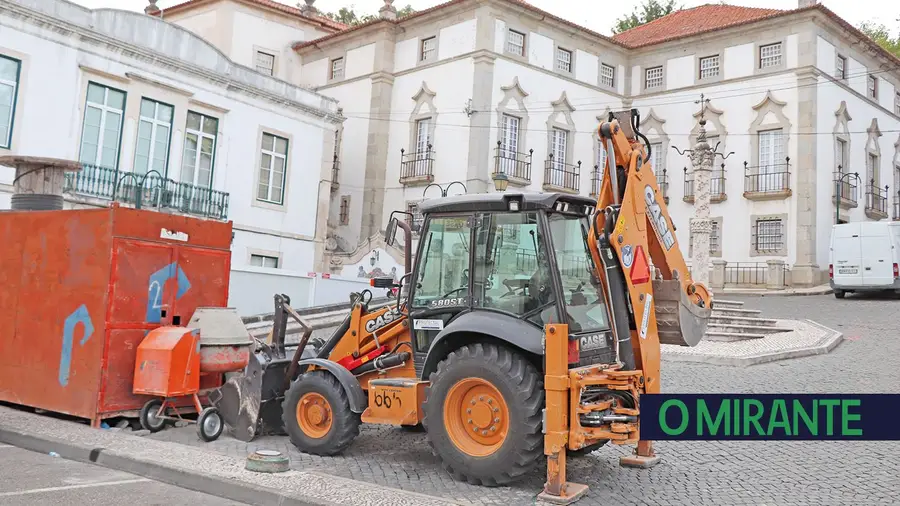 Obras nos paços do concelho de Coruche não arrancam Obras nos paços do concelho de Coruche não arrancam