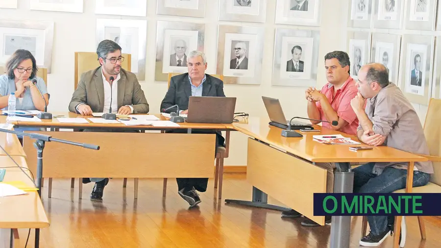 Preço da água em Rio Maior não sobe mas a polémica continua Preço da água em Rio Maior não sobe mas a polémica continua