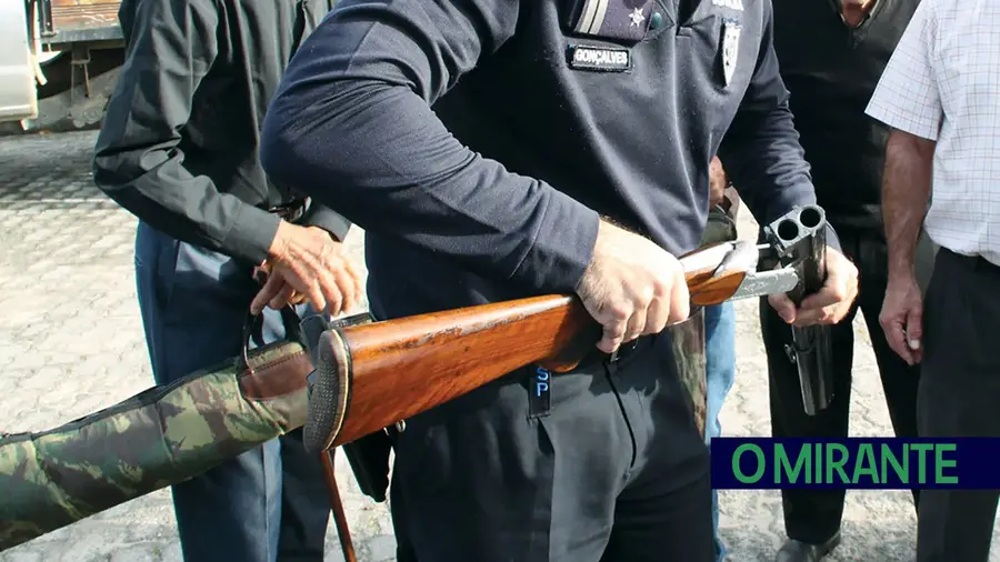 PSP vai a quatro localidades do distrito legalizar armas PSP vai a quatro localidades do distrito legalizar armas