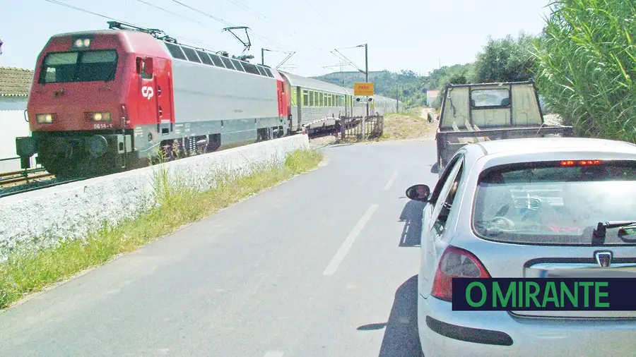 Câmara de Santarém só aceita ficar com o troço da EN365 se lhe pagarem Câmara de Santarém só aceita ficar com o troço da EN365 se lhe pagarem