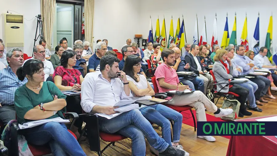 Oposição não perdoa atrasos nas obras em Torres Novas Oposição não perdoa atrasos nas obras em Torres Novas
