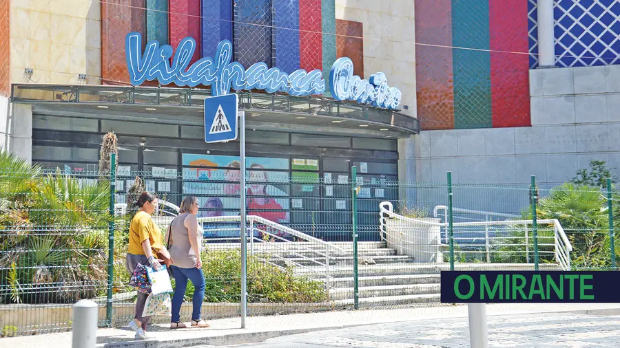 Vila Franca Centro vai ser emparedado para acabar com vandalismo