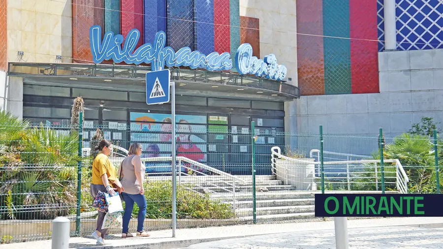 Vila Franca Centro vai ser emparedado para acabar com vandalismo Vila Franca Centro vai ser emparedado para acabar com vandalismo