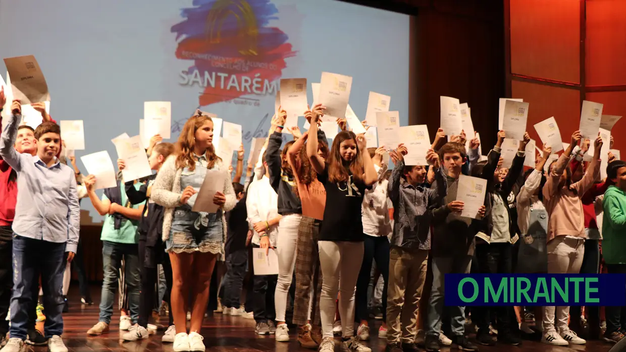 Santarém distingue mais de setecentos alunos