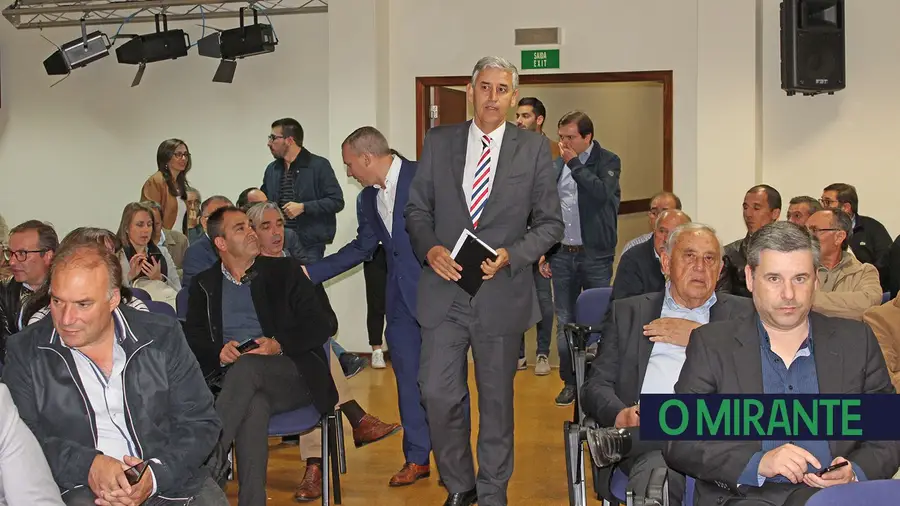Balanço de dois anos de mandato em Ourém com elogios Balanço de dois anos de mandato em Ourém com elogios
