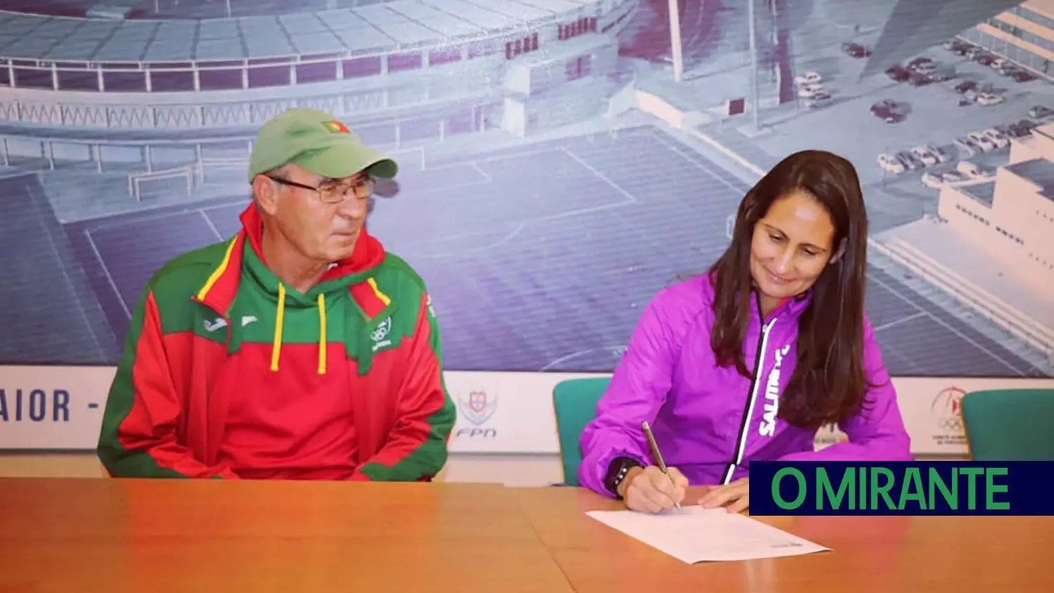 Inês Henriques renova pelo Clube de Natação de Rio Maior - O Mirante
