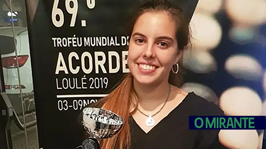 Jovem de Coruche premiada em concurso internacional de acordeão