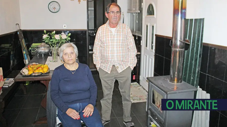 Falta de comunicação deixou casal sem socorro numa situação de risco de vida Falta de comunicação deixou casal sem socorro numa situação de risco de vida