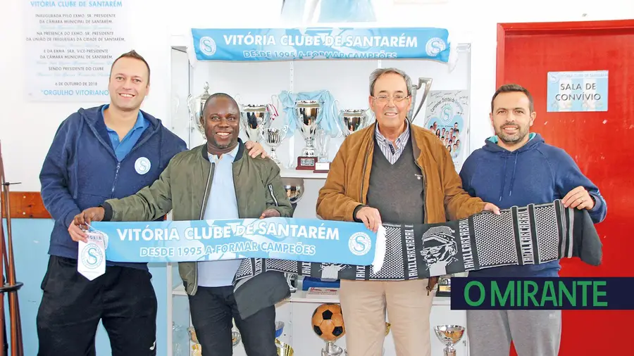 Vitória de Santarém ajuda a dinamizar o futsal na Guiné-Bissau