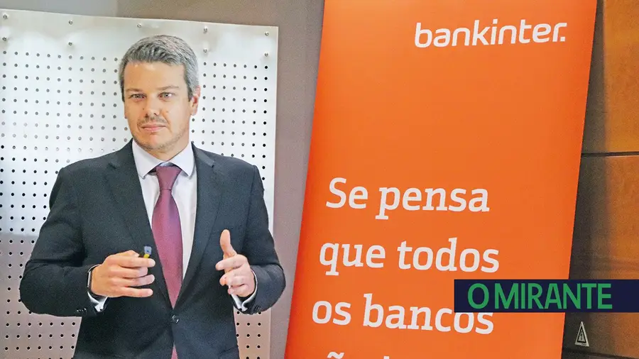 “Os clientes precisam de ver uma cara para terem confiança para investir” “Os clientes precisam de ver uma cara para terem confiança para investir”