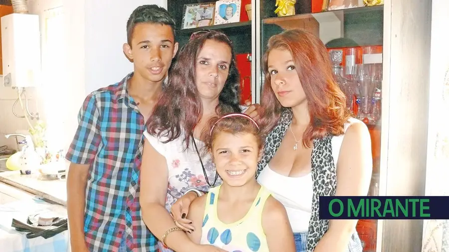 Filha mais nova de Marília Batista ainda hoje tem medo da polícia Filha mais nova de Marília Batista ainda hoje tem medo da polícia