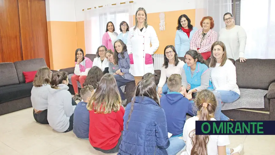Hoje os jovens são institucionalizados porque os pais já não têm mão neles Hoje os jovens são institucionalizados porque os pais já não têm mão neles