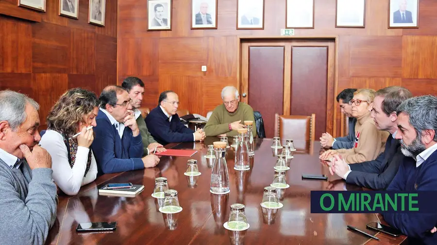 Juntas de freguesia do Cartaxo passam a ter novas competências Juntas de freguesia do Cartaxo passam a ter novas competências