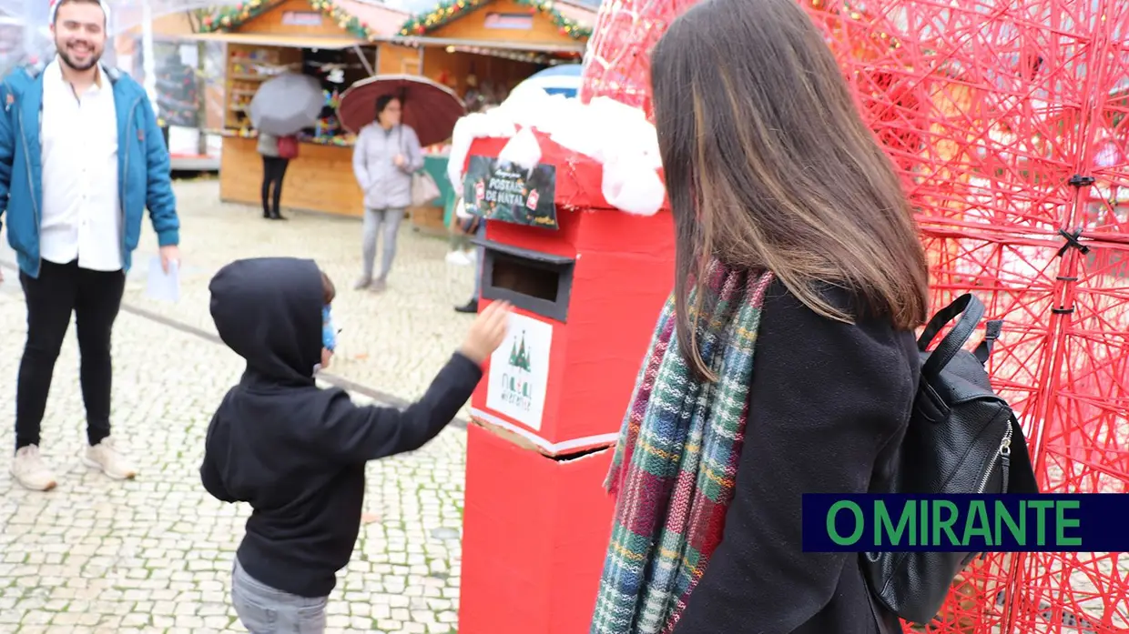 Estudantes de Medicina recebem mensagens de Natal em Santarém