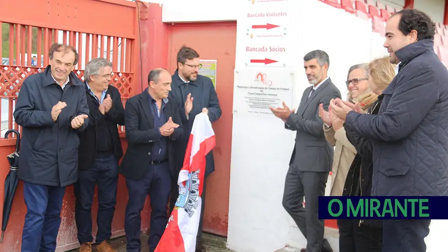 Novo relvado do Amiense foi inaugurado domingo Novo relvado do Amiense foi inaugurado domingo