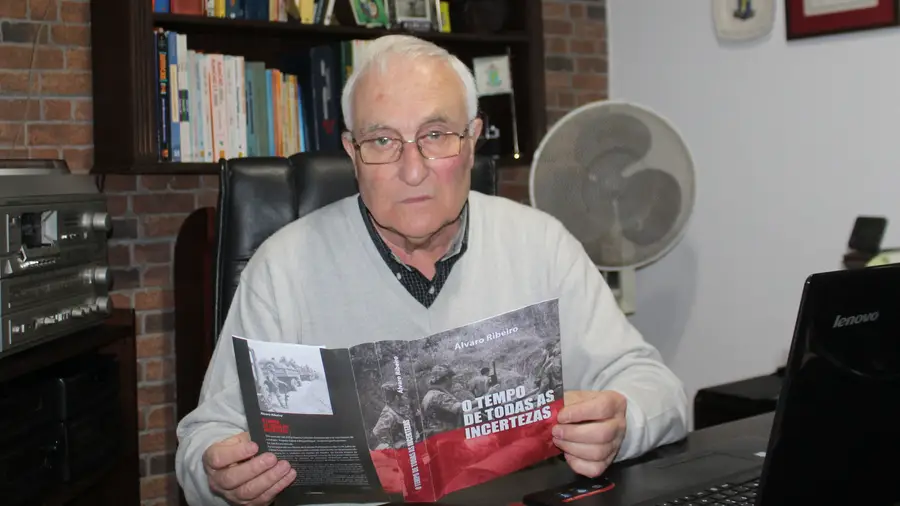 Pai do presidente de Almeirim lança livro sobre a guerra
