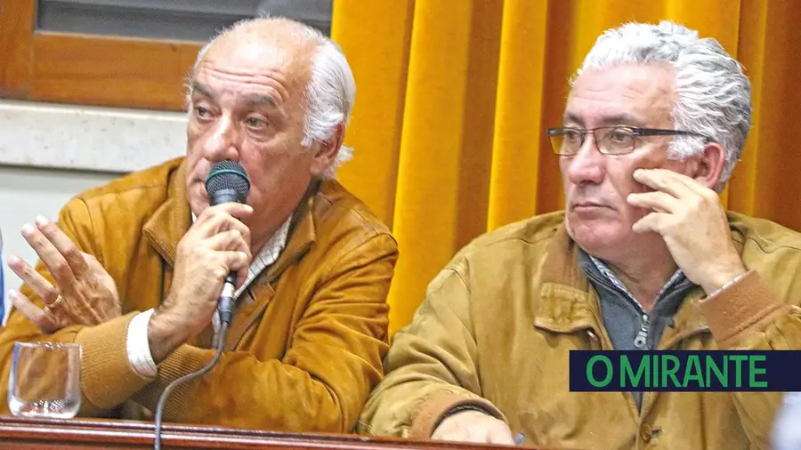Quem faz bosta paga! Quem faz bosta paga!