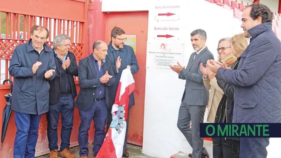 Novo relvado do Amiense foi inaugurado domingo Novo relvado do Amiense foi inaugurado domingo