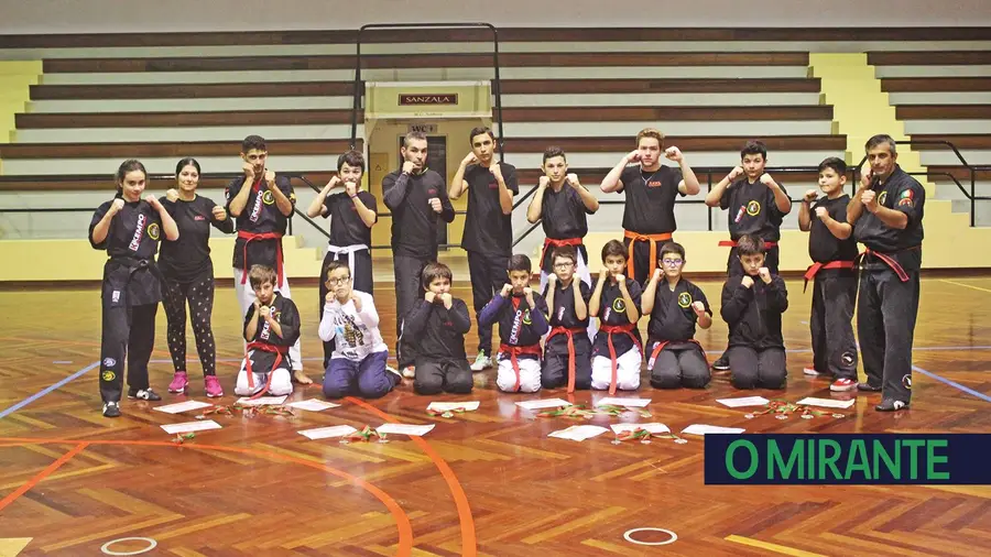 A Associação de Kempo e Kajukenbo A Associação de Kempo e Kajukenbo