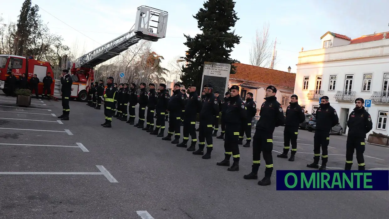 Condecorações no 189.º aniversário dos Bombeiros Municipais de Santarém